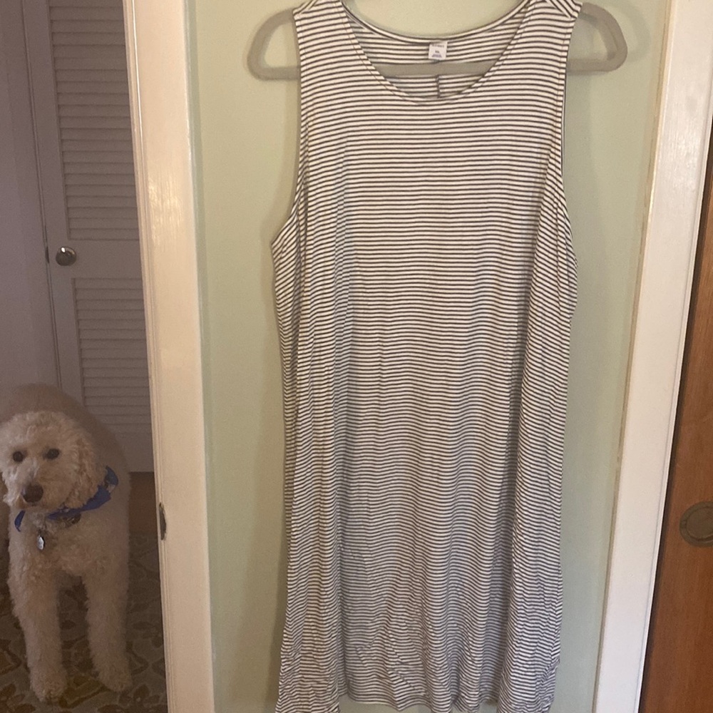 Old Navy White and Navy striped dress XXL